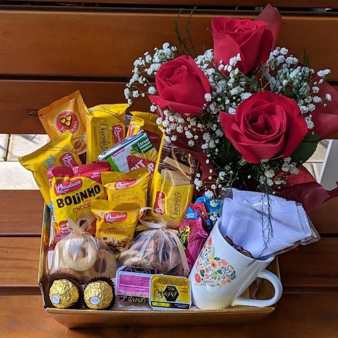 Envio De Cestas Cafe Da Manha Com Rosas E Demais Produtos Para Todo Brasil Compre agora e surpreenda com cesta de café da manhã até 70% off! envio de cestas cafe da manha com rosas