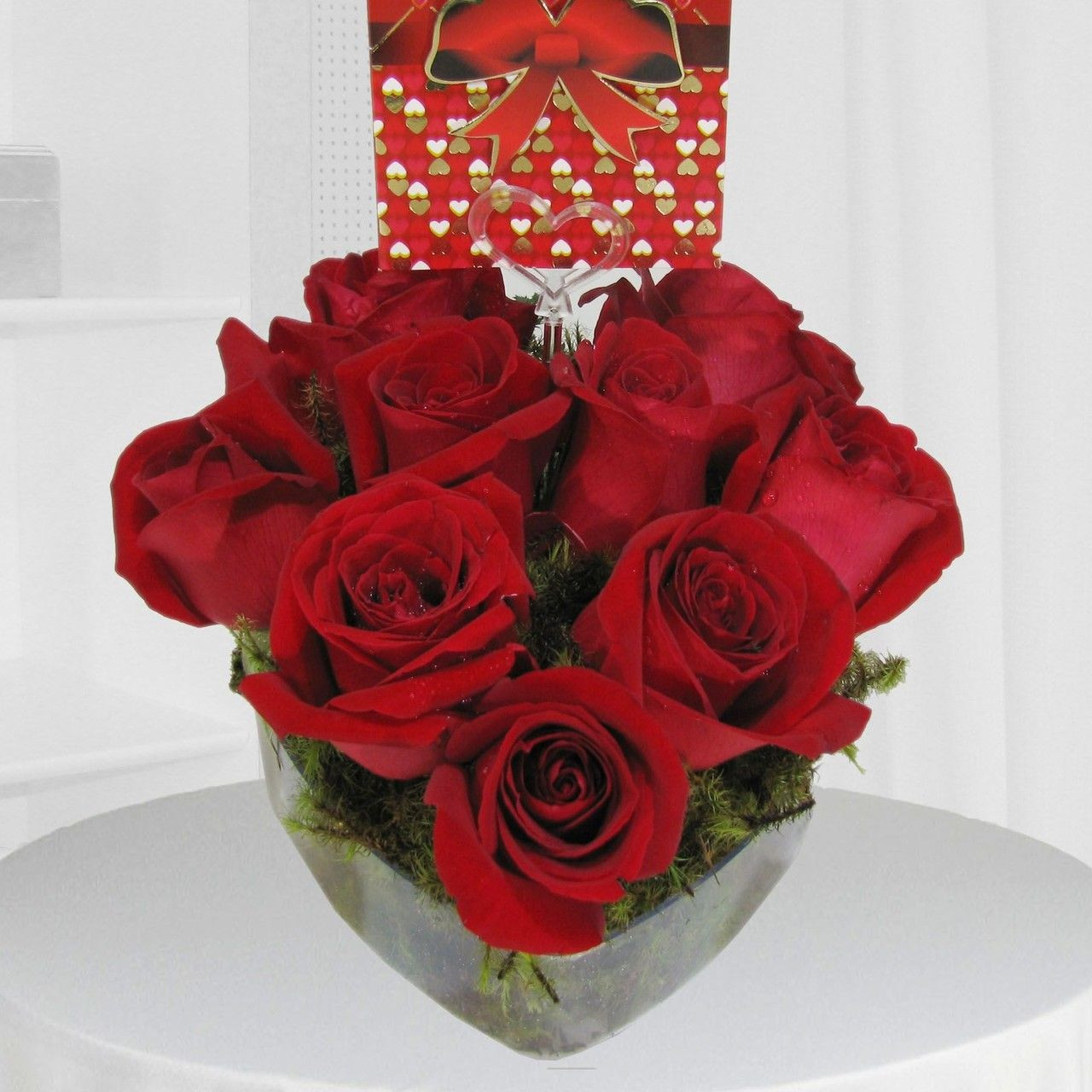 Dê um amor de presente com o coração de veludo com rosas