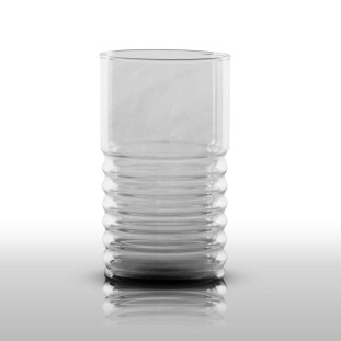 Vaso de vidro transparente com design ondulado na base, estilo Marrocos P