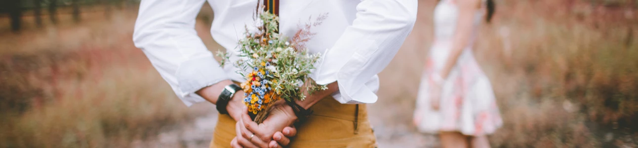 MOTIVOS E OCASIÕES PARA ENVIAR E USAR FLORES
