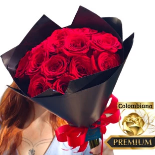 Rubi com Rosas Colombianas