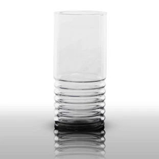 Vaso de vidro transparente com design ondulado na base, estilo Marrocos M