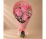 cone de 3 rosas rosadas na embalagem rosa