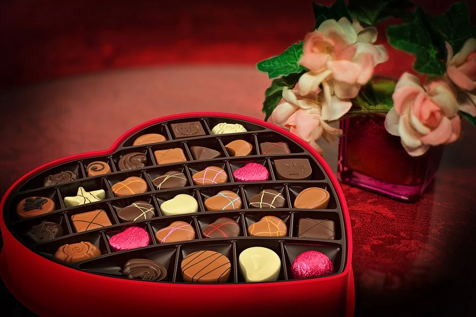 coroação com flores de chocolate